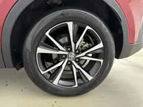 Toyota C-HR (2024) thumbnail 23