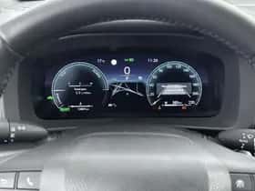 Toyota C-HR (2024) thumbnail 5