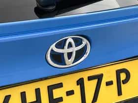Toyota C-HR (2019) thumbnail 20