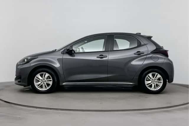 Toyota Yaris (2025) thumbnail 3