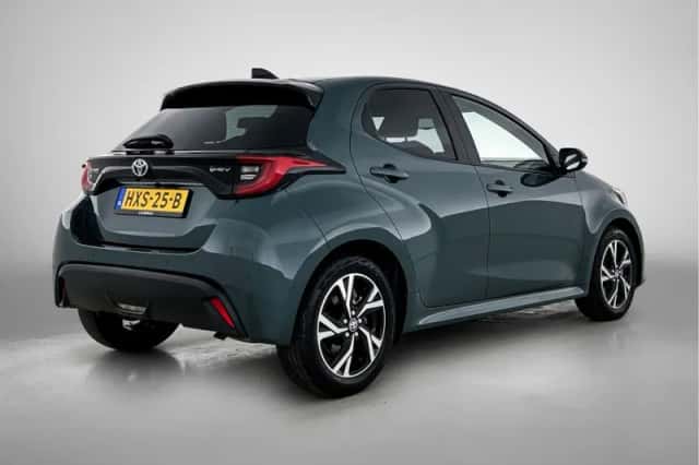 Toyota Yaris (2025) thumbnail 2