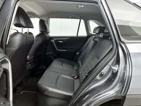 Toyota RAV4 (2019) thumbnail 16