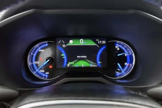 Toyota RAV4 (2019) thumbnail 5