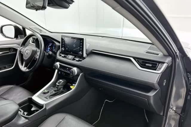 Toyota RAV4 (2019) thumbnail 6