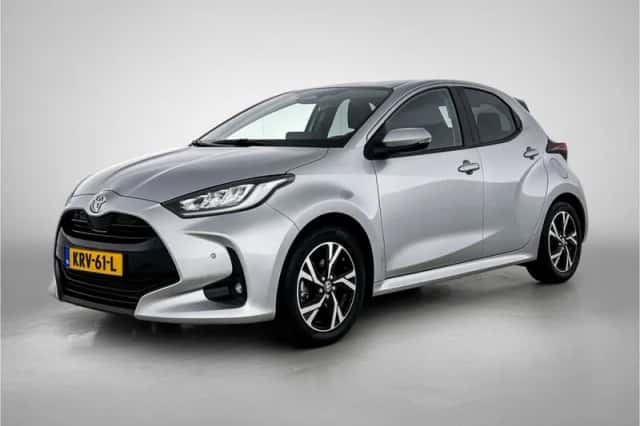 Toyota Yaris (2025) thumbnail 1