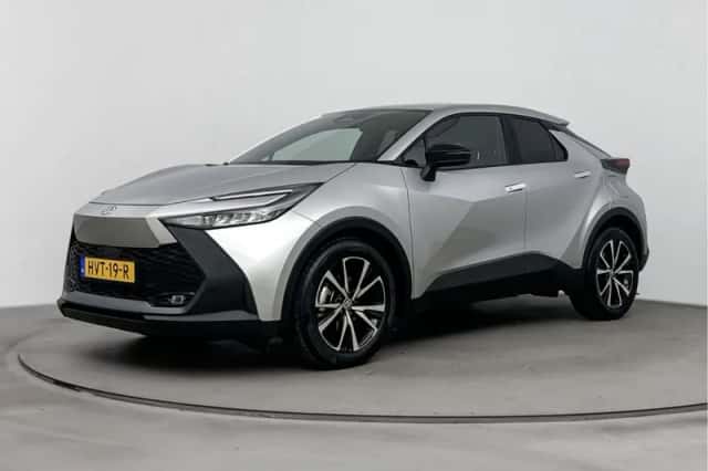 Toyota C-HR (2025) thumbnail 1
