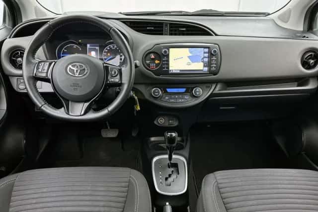 Toyota Yaris (2018) thumbnail 4