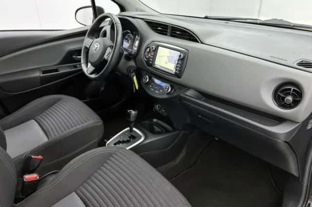 Toyota Yaris (2018) thumbnail 6