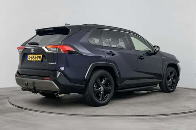 Toyota RAV4 (2019) thumbnail 2