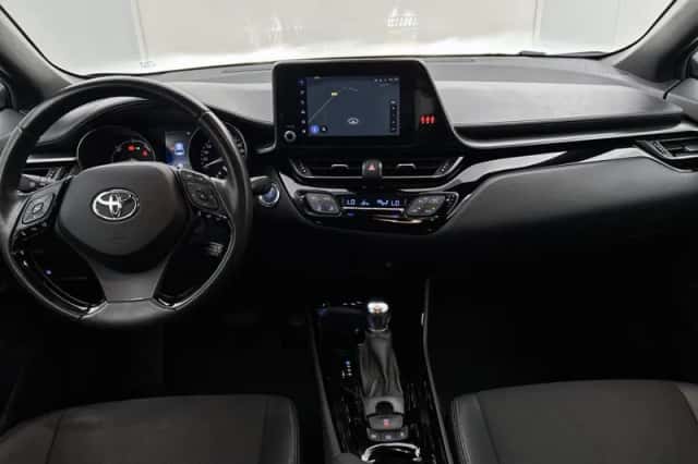 Toyota C-HR (2024) thumbnail 4