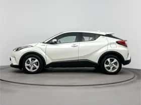 Toyota C-HR (2017) thumbnail 6