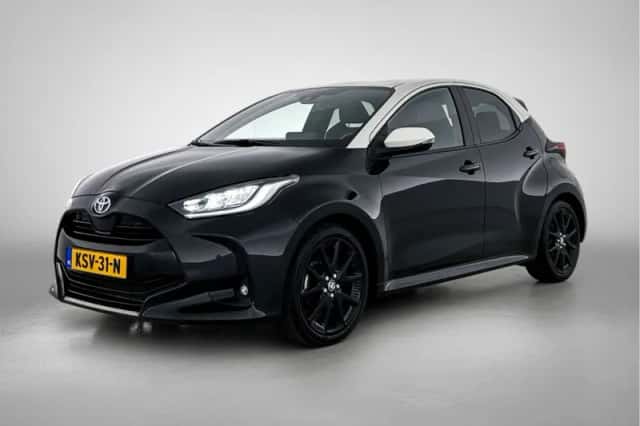 Toyota Yaris (2022) thumbnail 1