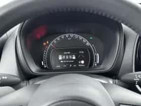 Toyota Aygo (2024) thumbnail 5