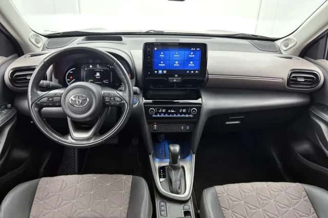 Toyota Yaris_Cross (2022) thumbnail 4