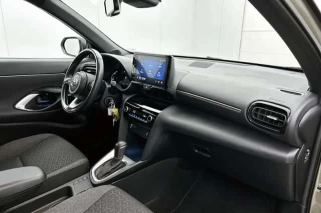 Toyota Yaris_Cross (2023) thumbnail 6