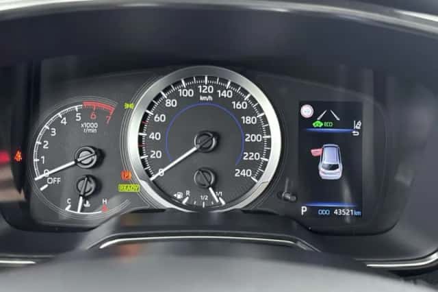 Toyota Corolla_Touring_Sports (2023) thumbnail 5