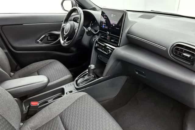 Toyota Yaris_Cross (2024) thumbnail 6