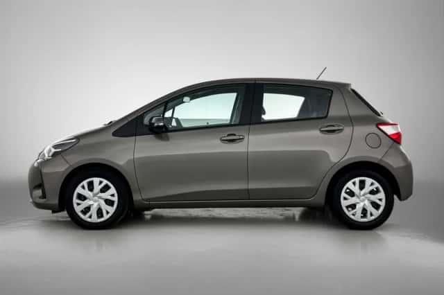 Toyota Yaris (2018) thumbnail 3
