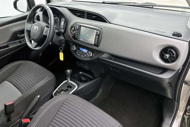 Toyota Yaris (2018) thumbnail 6