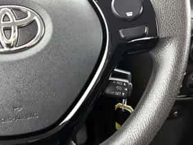 Toyota Aygo (2018) thumbnail 13