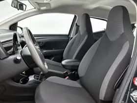 Toyota Aygo (2018) thumbnail 14