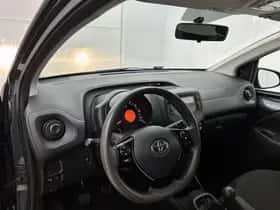 Toyota Aygo (2018) thumbnail 28