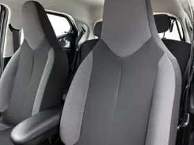 Toyota Aygo (2018) thumbnail 29