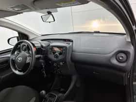 Toyota Aygo (2018) thumbnail 6