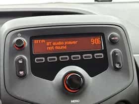 Toyota Aygo (2018) thumbnail 7