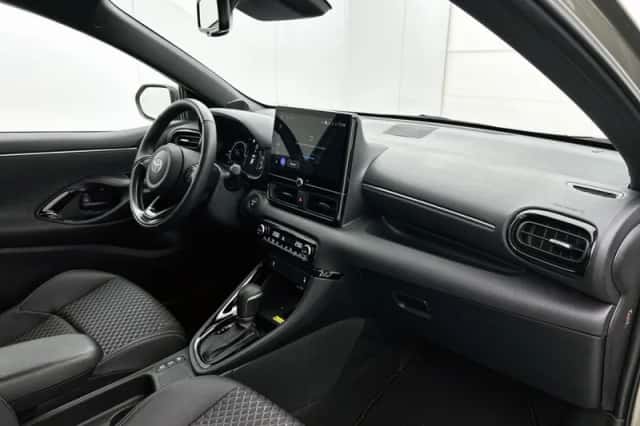Toyota Yaris (2025) thumbnail 6