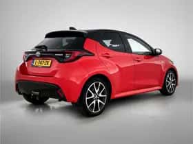 Toyota Yaris (2020) thumbnail 2