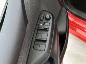 Toyota Yaris (2020) thumbnail 22