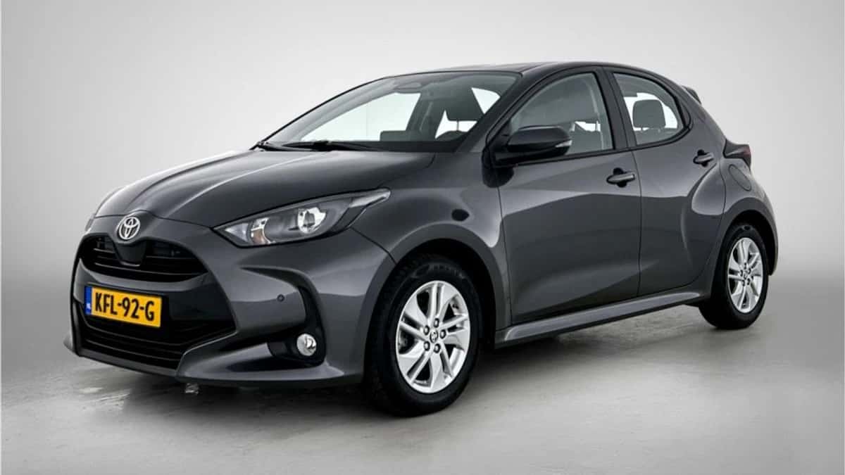 Toyota Yaris (2025) — foto 1