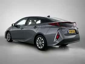 Toyota Prius (2019) thumbnail 13