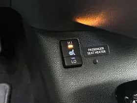 Toyota Prius (2019) thumbnail 18