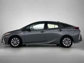 Toyota Prius (2019) thumbnail 3