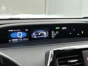 Toyota Prius (2019) thumbnail 5