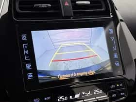 Toyota Prius (2019) thumbnail 8
