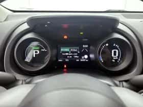 Toyota Yaris (2023) thumbnail 5