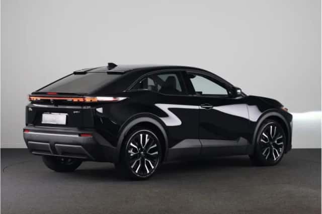 Toyota C-HR+ (2026) thumbnail 2