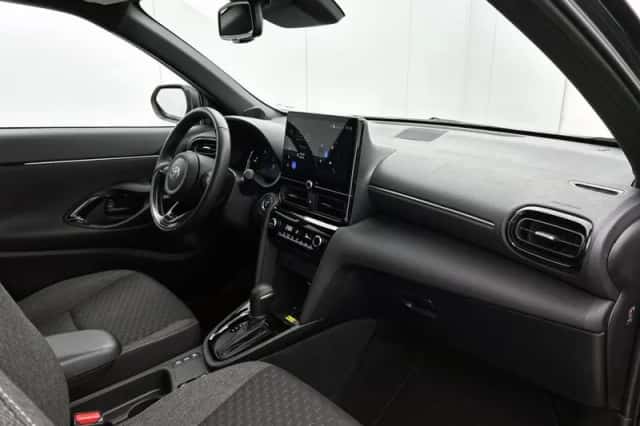 Toyota Yaris_Cross (2025) thumbnail 6