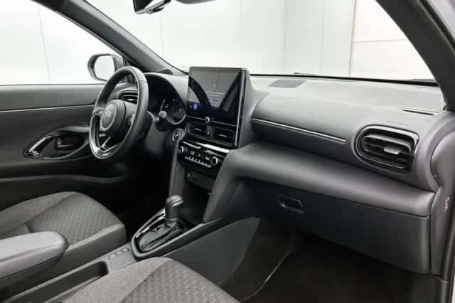 Toyota Yaris_Cross (2025) thumbnail 6