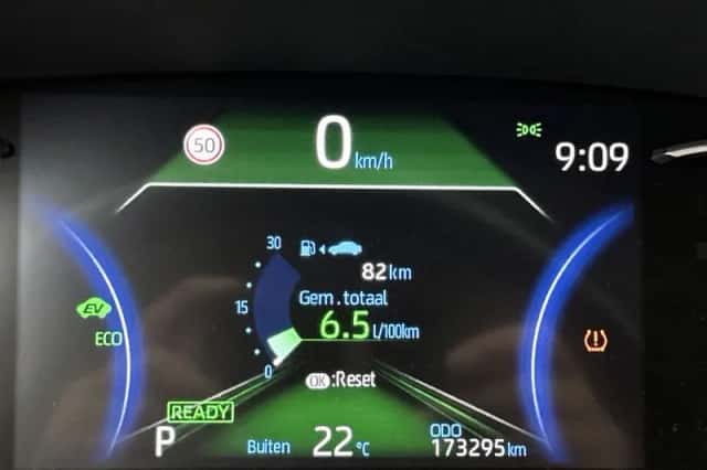 Toyota RAV4 (2020) thumbnail 5