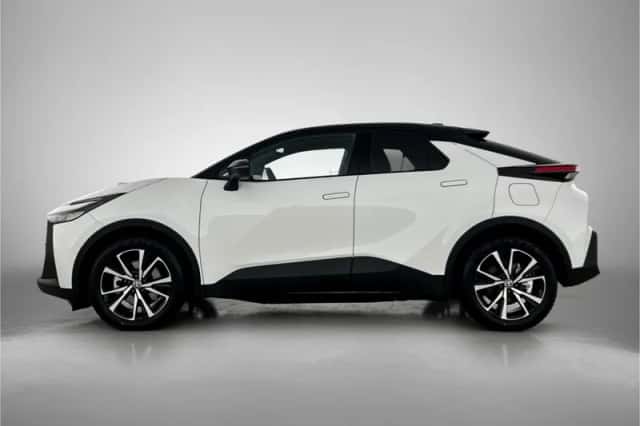 Toyota C-HR (2025) thumbnail 3
