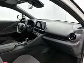 Toyota C-HR (2025) thumbnail 6