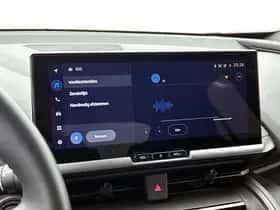 Toyota C-HR (2025) thumbnail 7