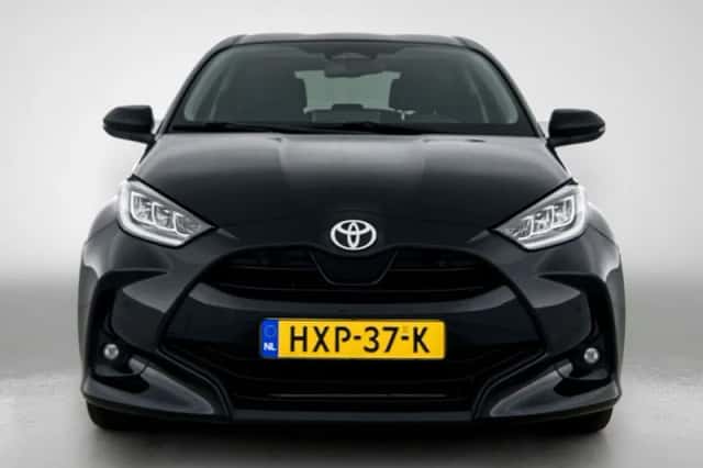 Toyota Yaris (2025) thumbnail 3