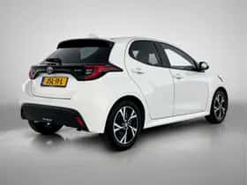 Toyota Yaris (2025) thumbnail 2