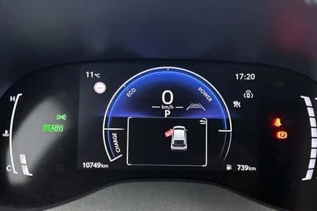 Toyota Yaris (2025) thumbnail 5