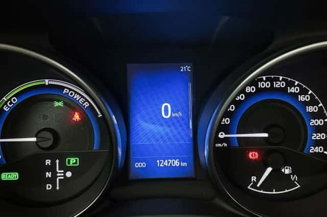 Toyota Auris (2016) thumbnail 6